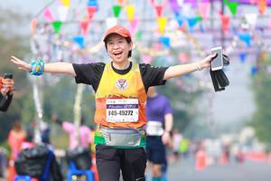 BIB: 214, 45272
                            <button type="button" onclick="openModal(9892444)" class="btn btn-primary btn-sm float-right btn-popup" data-toggle="modal" data-target=".modal-high-quality">
                        <i class="fas fa-shopping-cart"></i> Add to Cart
                    </button>
                                            <button type="button" onclick="isThisMe(9892444, true)" class="btn btn-success btn-sm float-right btn-popup btn-isme hidden" data-toggle="tooltip" data-placement="bottom" title="นี่คือรูปของคุณใช่ไหม คลิกที่นี่เพื่อเอาเข้าอัลบั้ม">
                        <i class="fas fa-plus"></i> Add to album
                    </button>
                    <button type="button" onclick="isThisMe(9892444, false)" class="btn btn-warning btn-sm float-right btn-popup btn-isnotme hidden">
                        <i class="fas fa-ban"></i> Remove from album
                    </button>